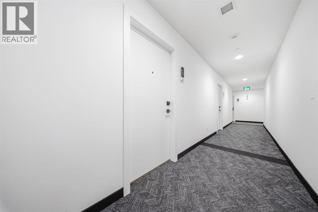 447, 110 18A Street NW photo 5