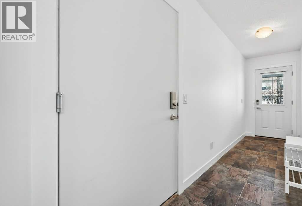 516 Sage Hill Grove NW photo 4