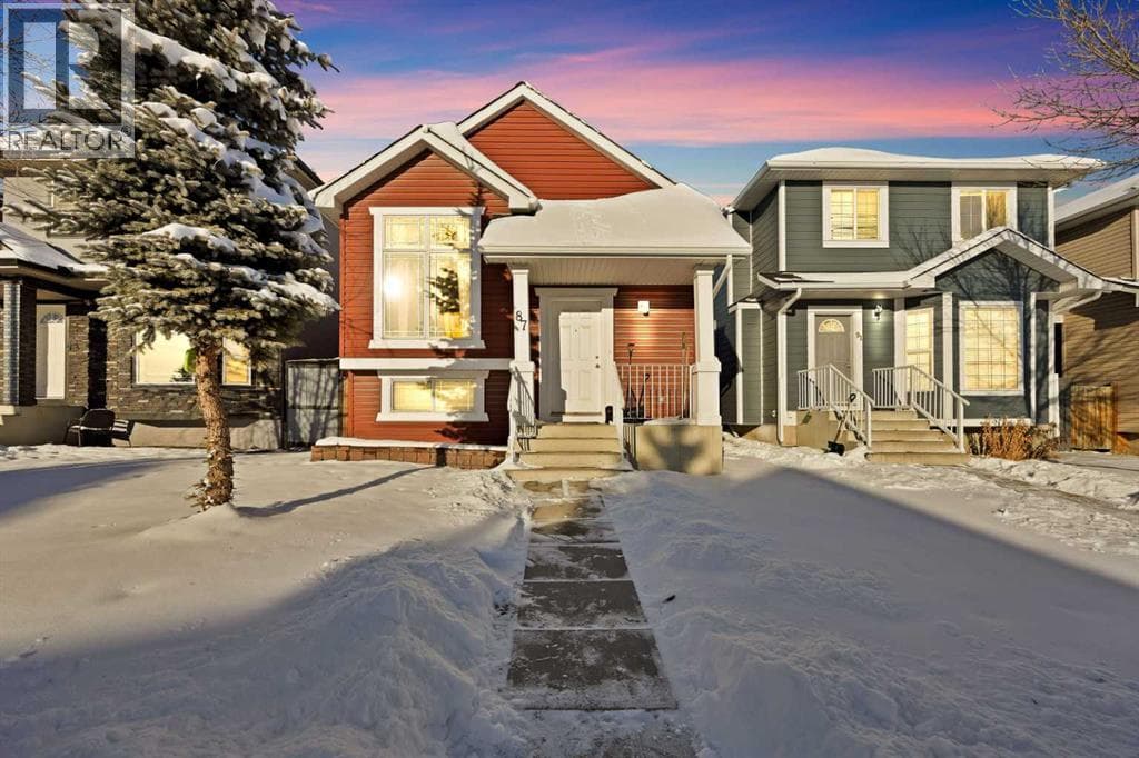 3 bed 2 bath single family at 87 Taralea Gardens NE — $459,000