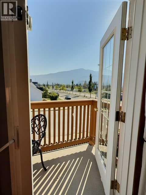 800 Connaught Drive photo 5