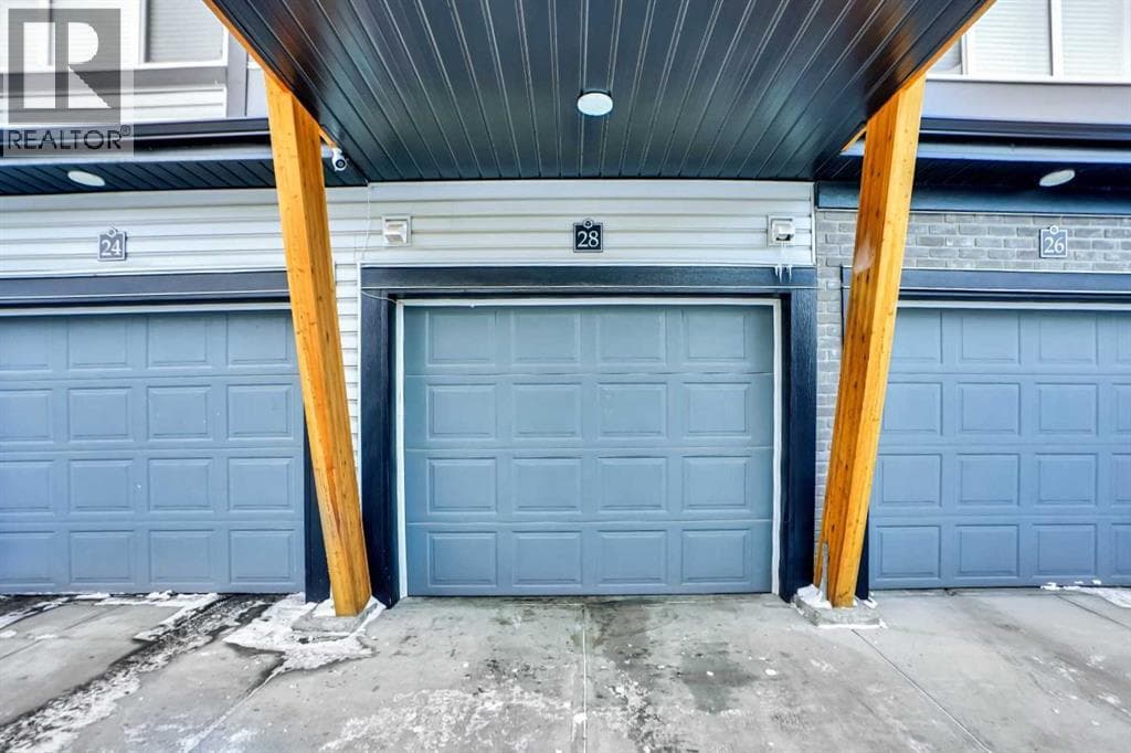 28 Savanna Passage NE photo 4