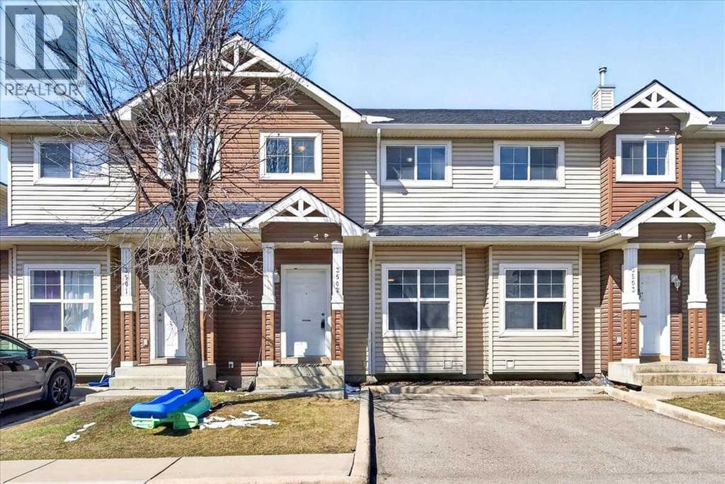 3502, 111 Tarawood Lane NE photo 2