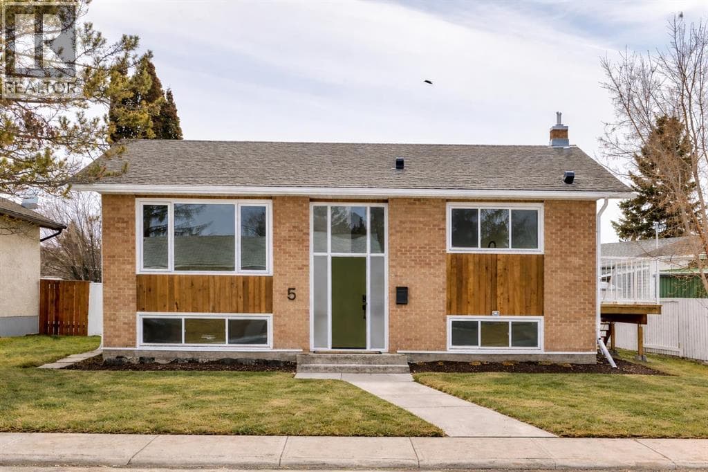 4 bed 2 bath single family at 5 Osborne Street — $400,000