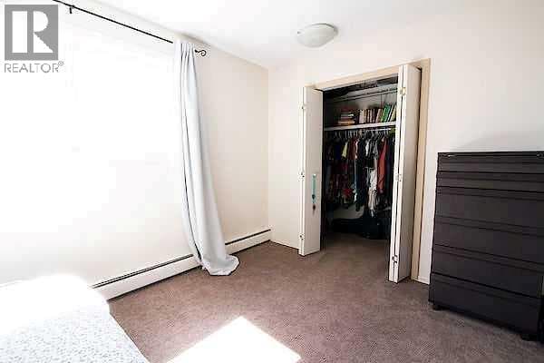 655 4 AV NE photo 5