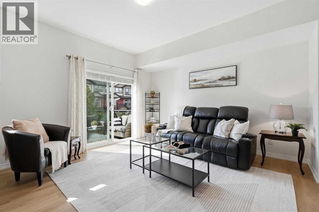 1702, 280 Williamstown Close NW photo 4