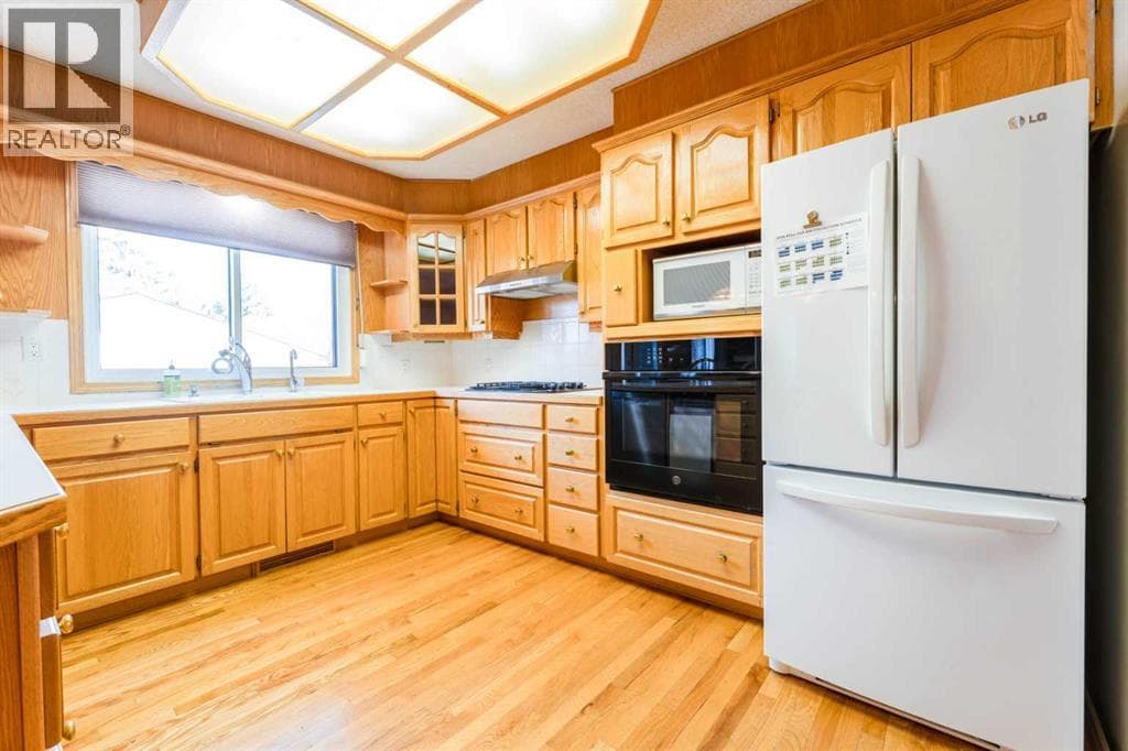 5306 57 Avenue photo 5