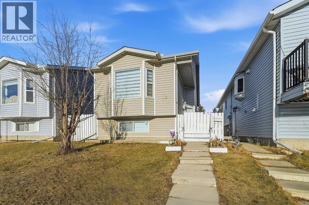 30 Falmere Way NE