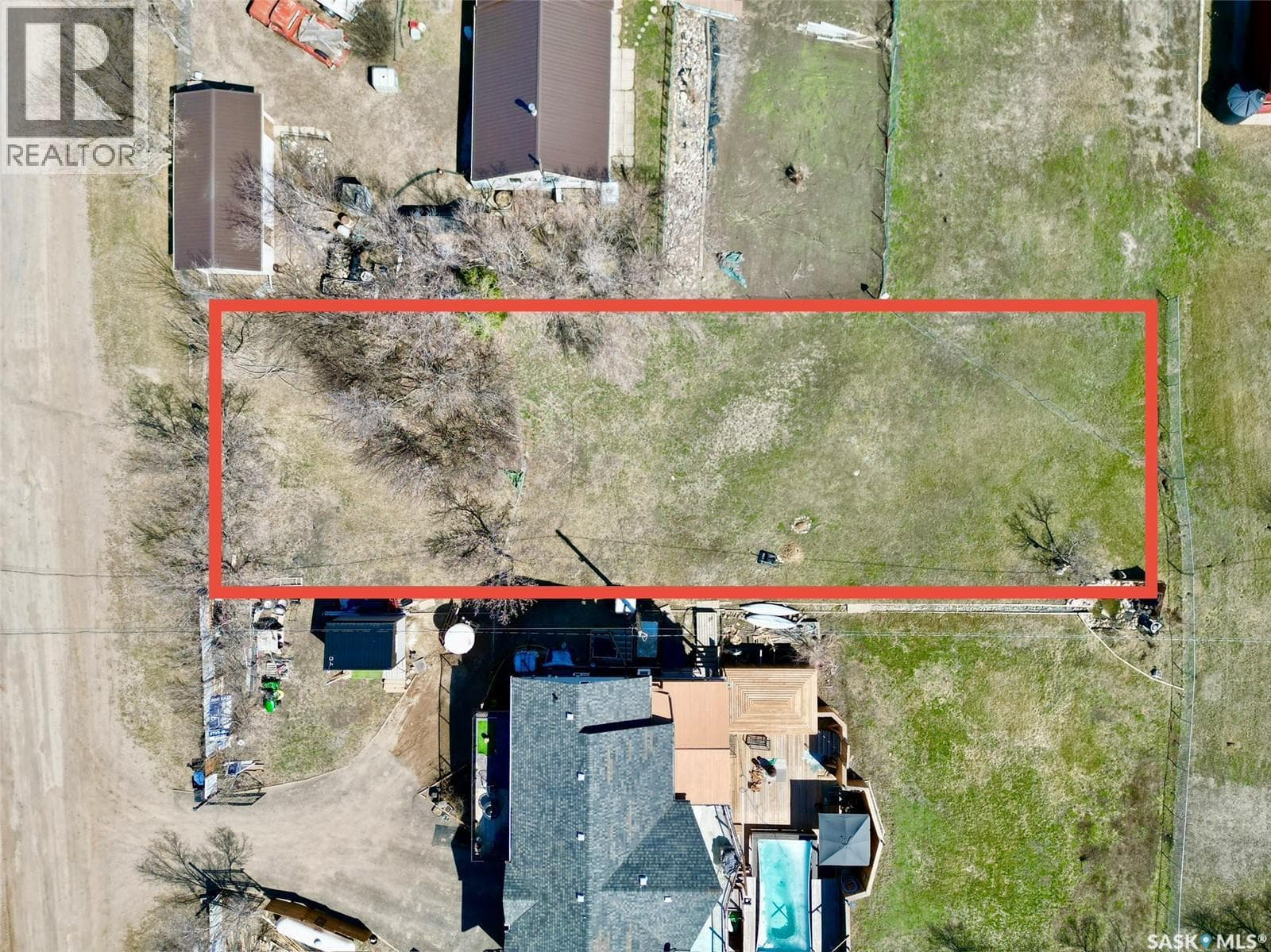 1300 Willow AVENUE photo 2