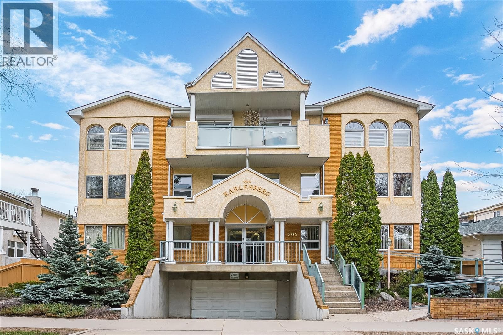 104 505 Main STREET