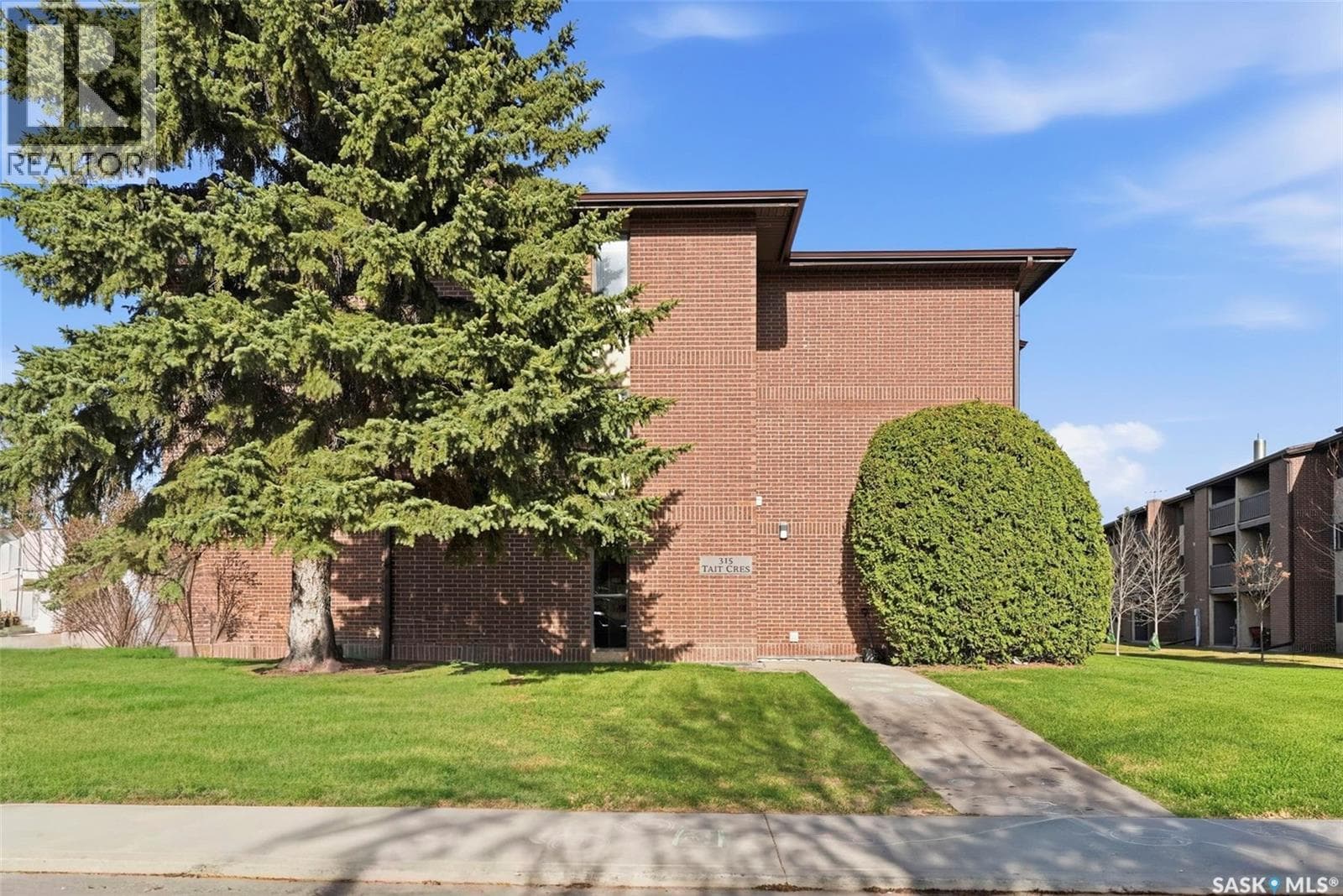 105 315 Tait CRESCENT