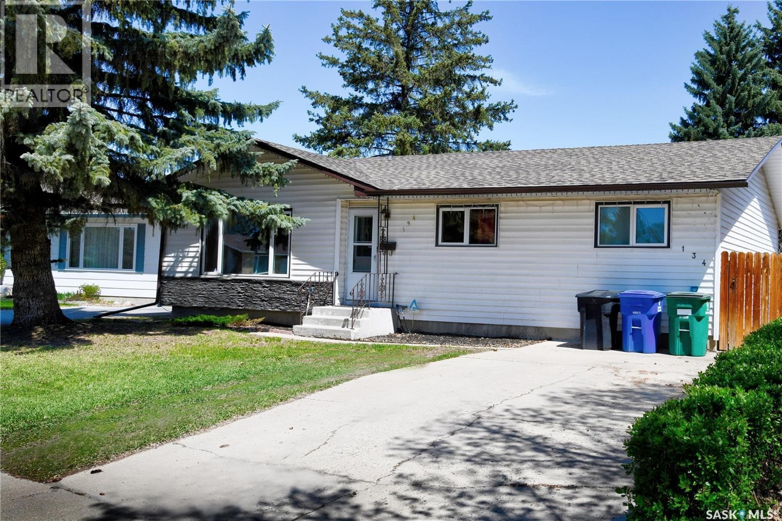 134 Cooper CRESCENT