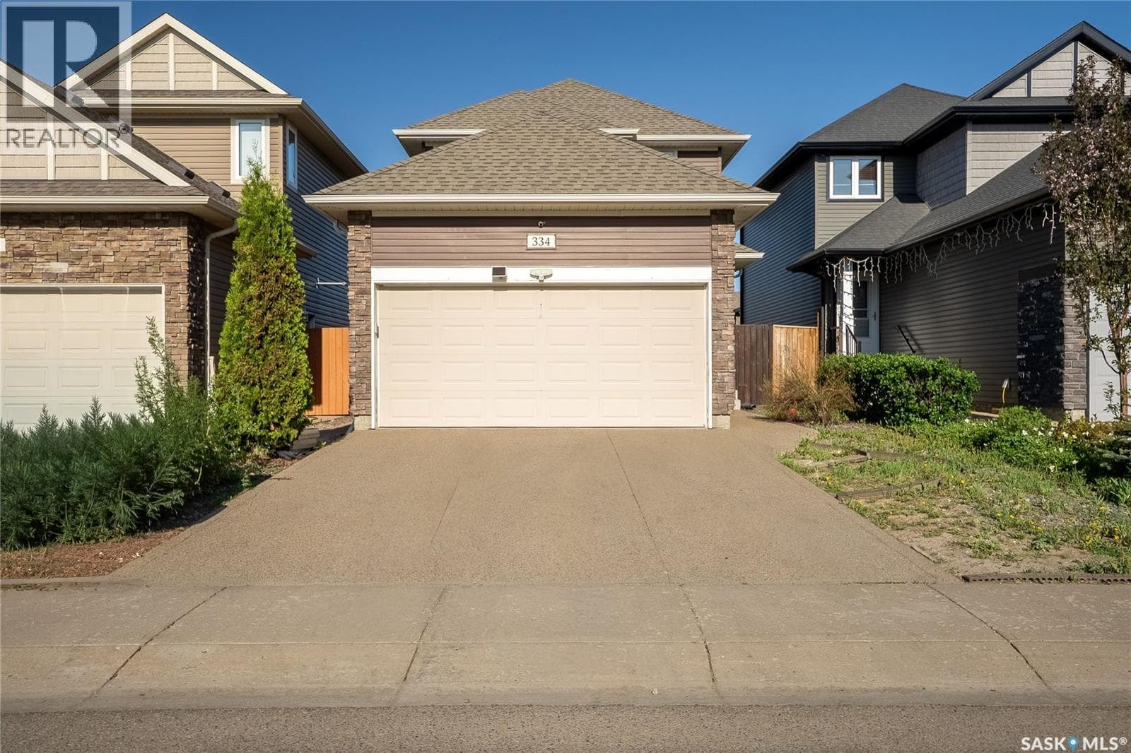 334 Dickson CRESCENT