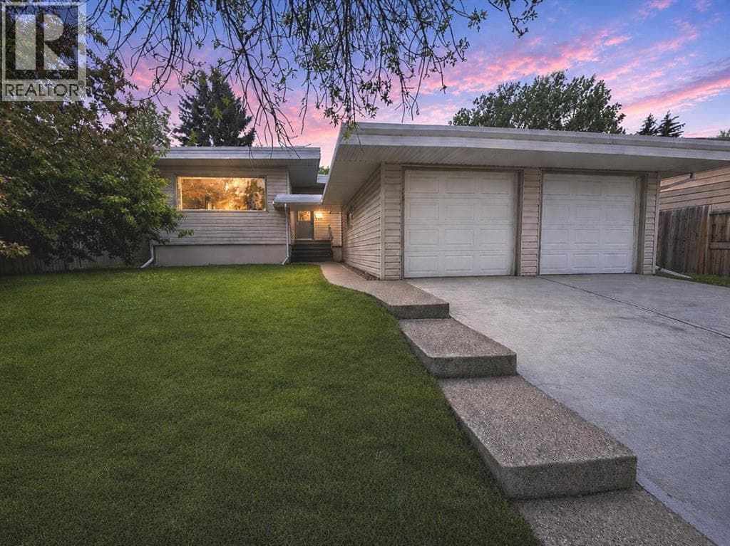 19 Meadowview Road SW