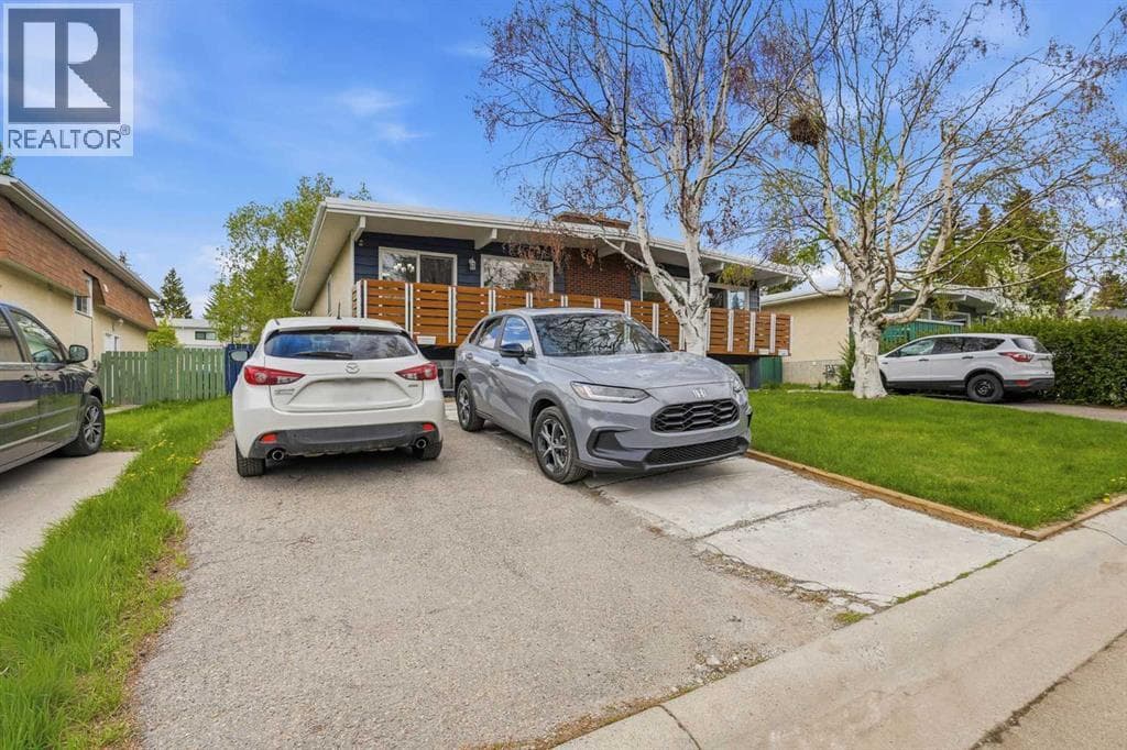 5407 Dalrymple Crescent NW