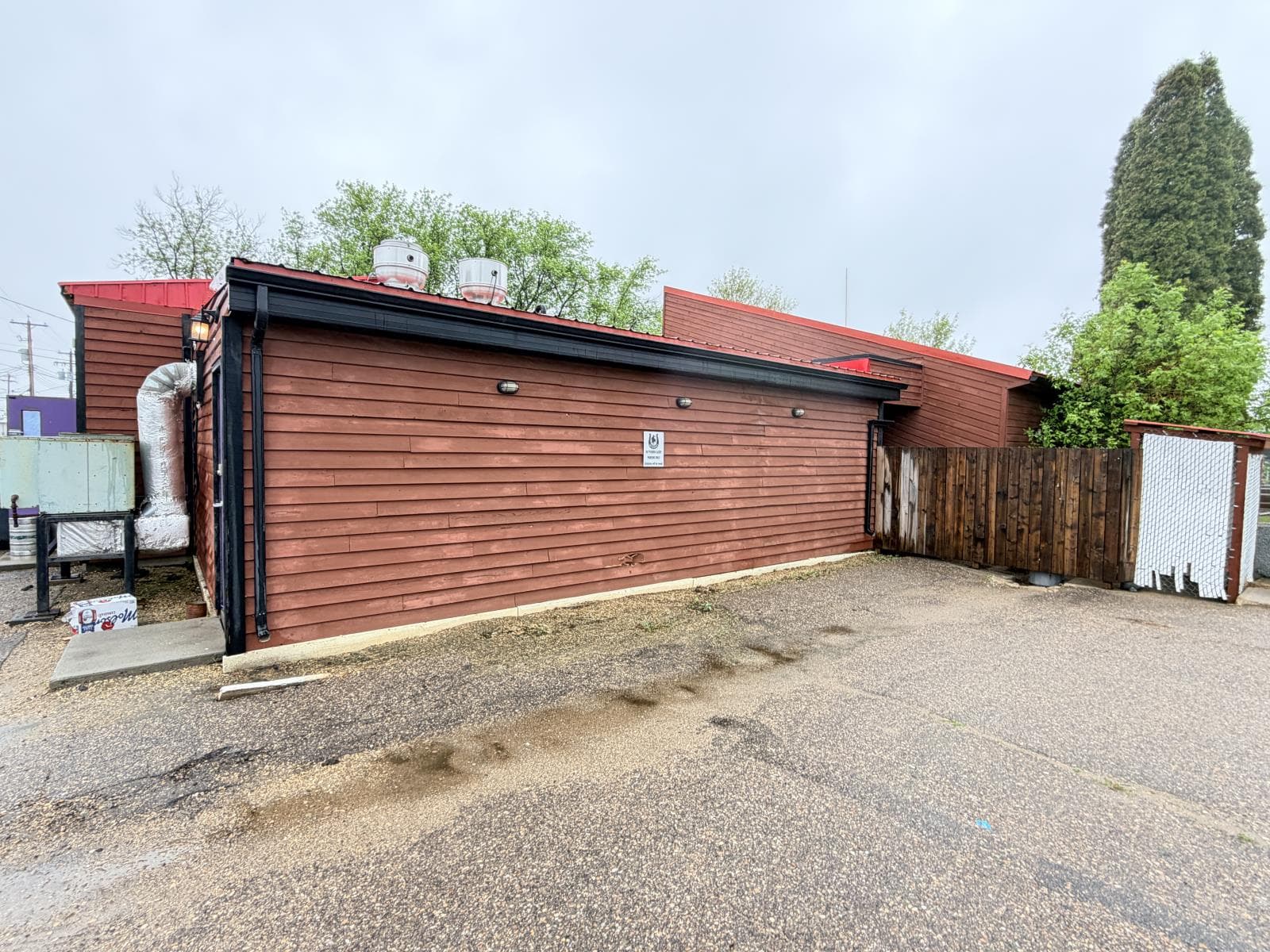 9904-9906 105 Street