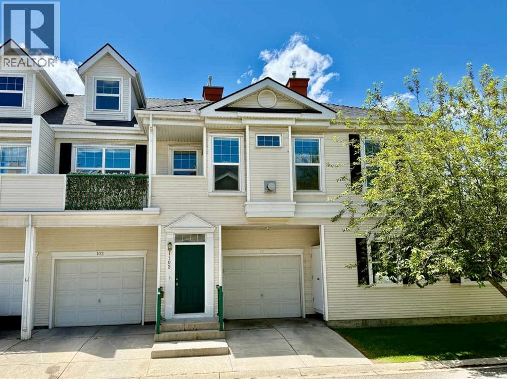 102 Prestwick Gardens SE