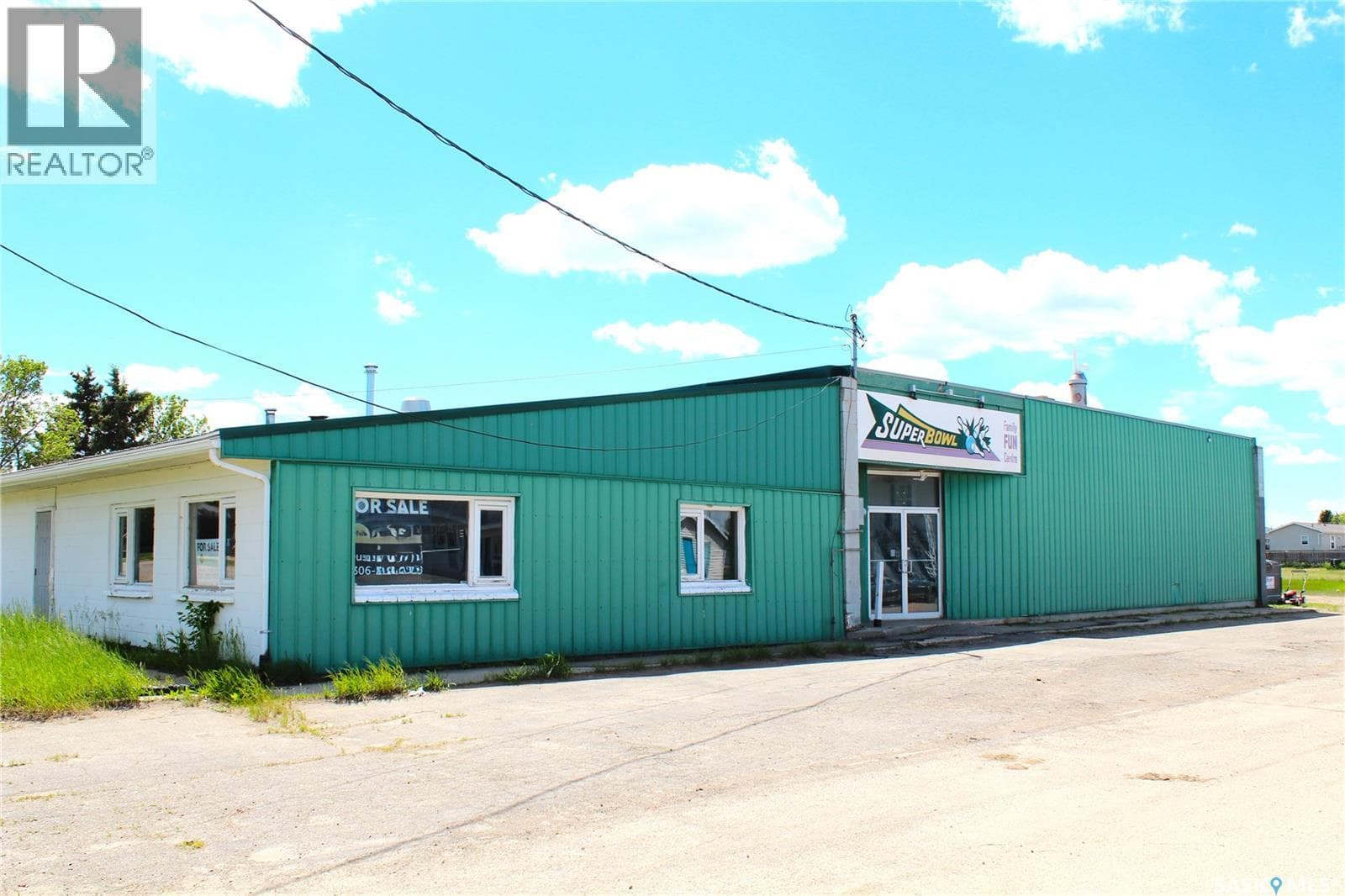 8 2ND AVENUE SW